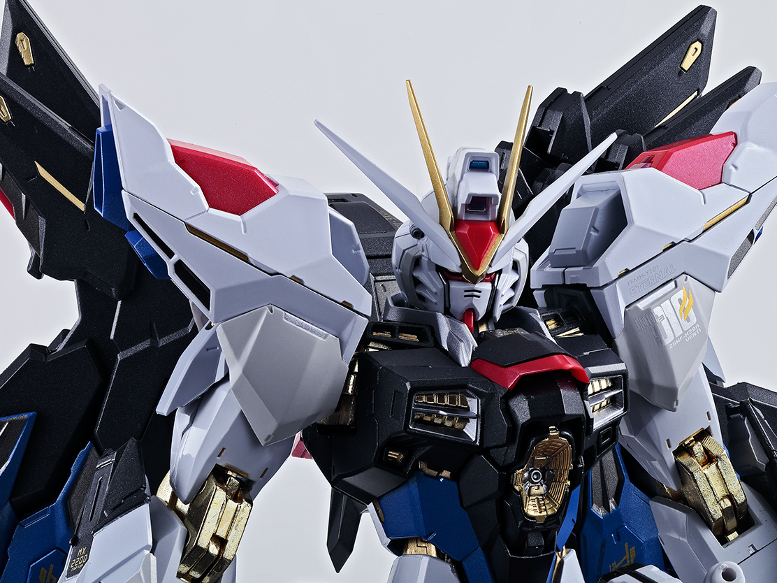 METAL BUILD ストライクフリーダムガンダム ＜リバイバル版＞」6月発売