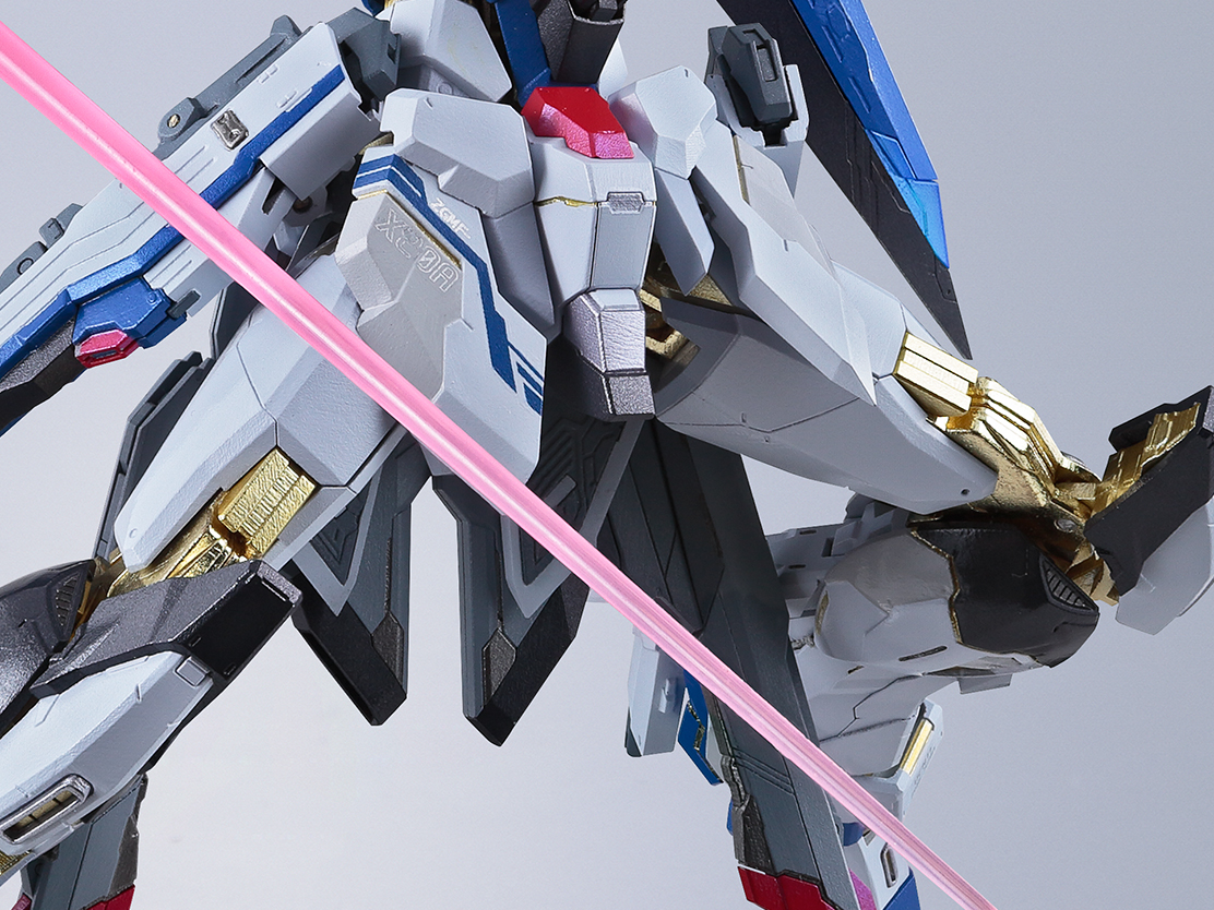 METAL BUILD ストライクフリーダムガンダム ＜リバイバル版＞」6月発売