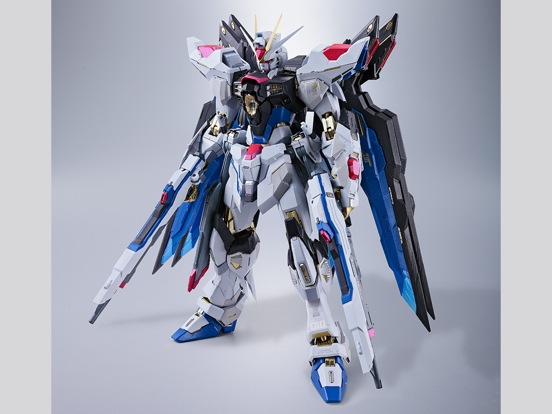 METAL BUILD ストライクフリーダムガンダム ＜リバイバル版＞」6月発売