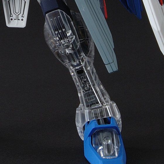 MG 1/100 フリーダムガンダム(プラスクリア外装) | GUNDAM Official