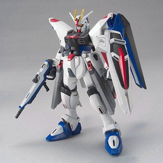 1/144 HG フリーダムガンダム | GUNDAM Official Website