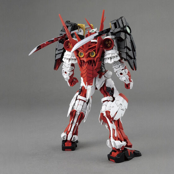 MG 1/100 戦国アストレイ頑駄無 | GUNDAM Official Website