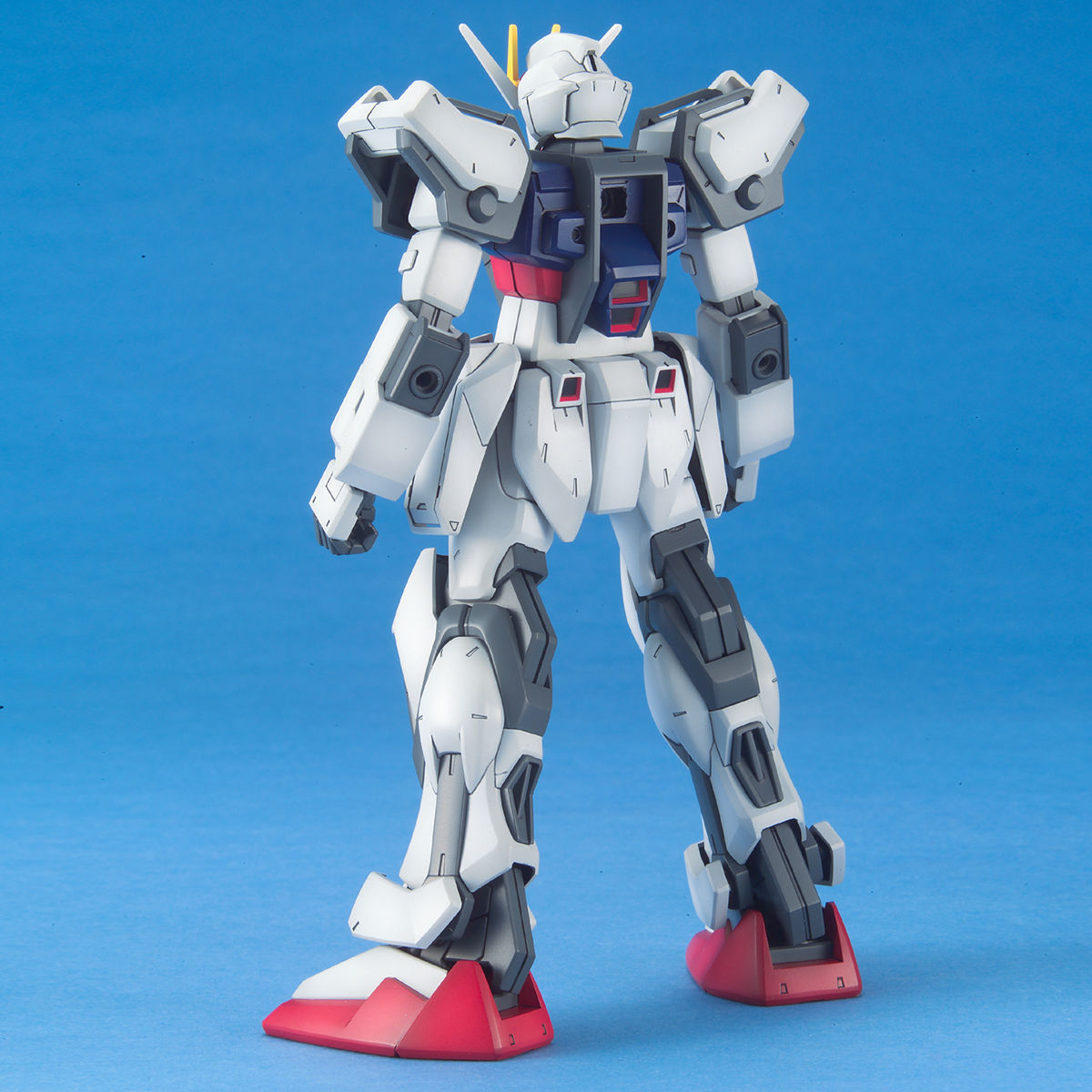 1/100 エールストライクガンダム | GUNDAM Official Website 1/100 エールストライクガンダム | GUNDAM Official Website