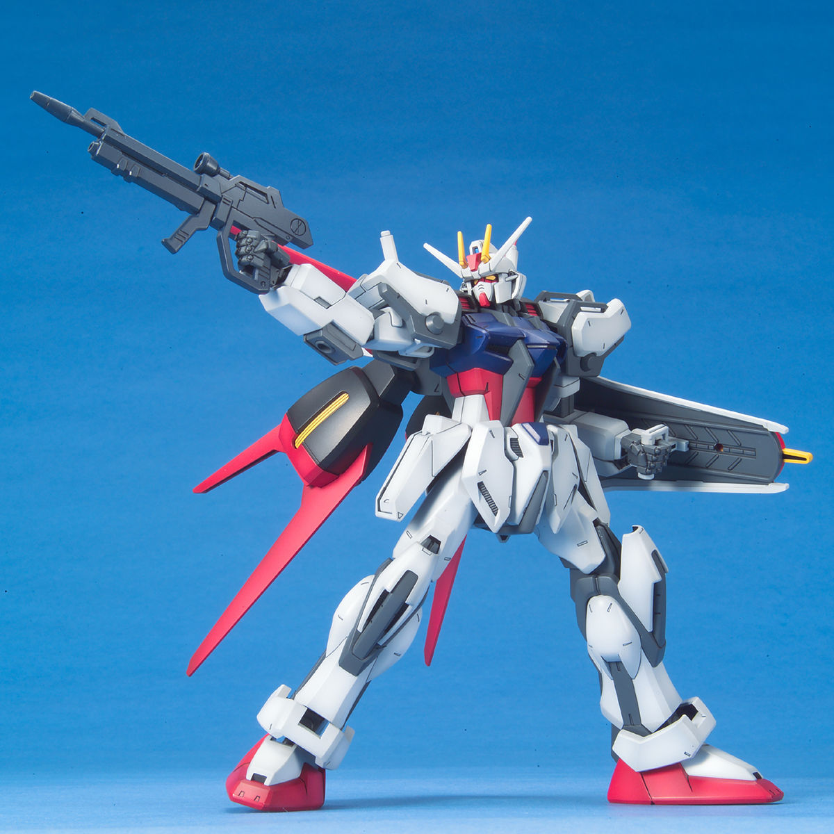 1/100 エールストライクガンダム | GUNDAM Official Website