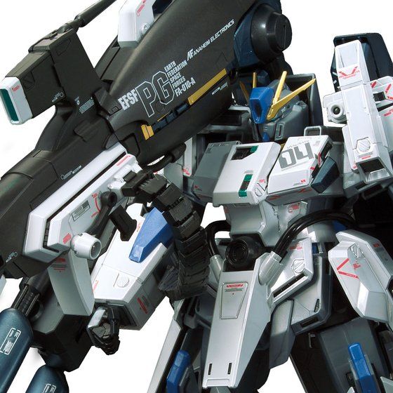 【限定/現状品】MG 1/100 FAZZ Ver.Ka チタニウムフィニッシュ MG 1/100 ガンダムベース限定 FAZZ Ver.Ka[チタニウムフィニッシュ