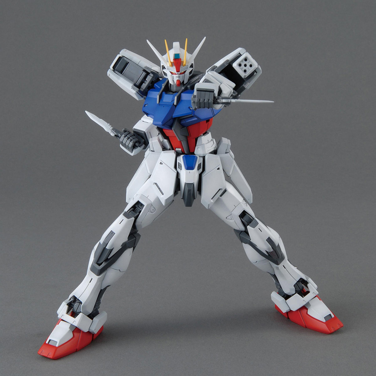 MG 1/100 エールストライクガンダム Ver．RM | GUNDAM Official
