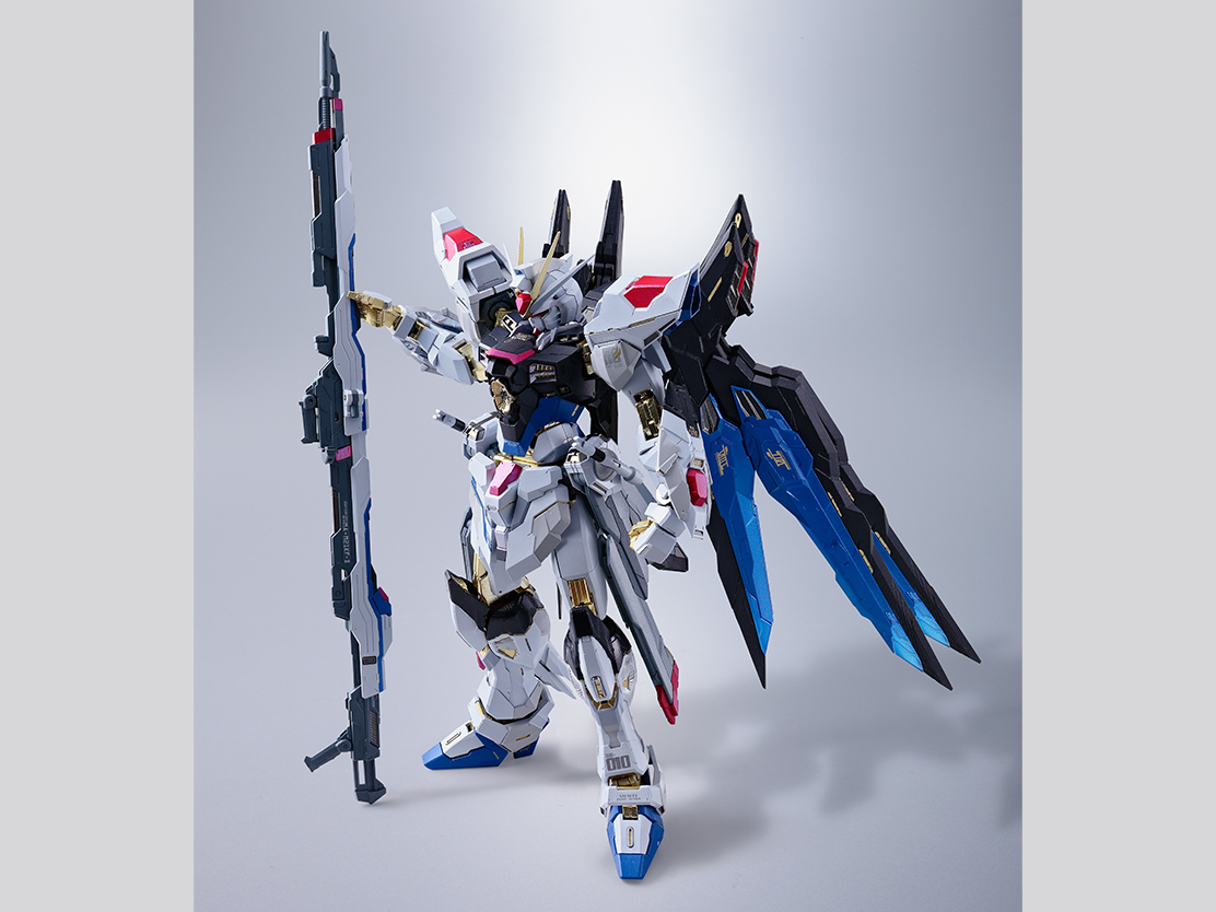METAL BUILD ストライクフリーダムガンダム ＜リバイバル版＞」6月発売