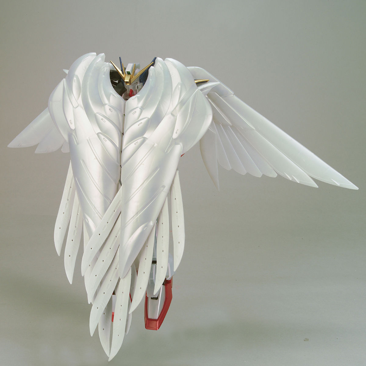 訳ありPG ウイングガンダムゼロカスタム（EW版）パールミラーコーティングVer PG 1/60 ウイングガンダムゼロ（EW版）パールミラーコーティング