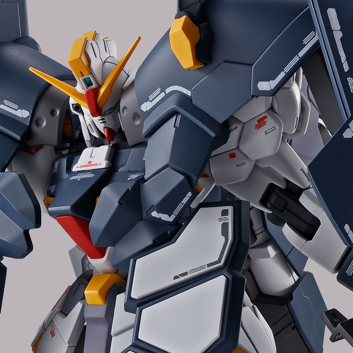 MG 1/100 ガンダムサンドロックEW（アーマディロ装備）【再販
