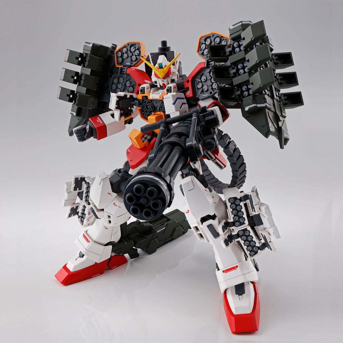 MG 1/100 ガンダムヘビーアームズ EW（イーゲル装備）【再販