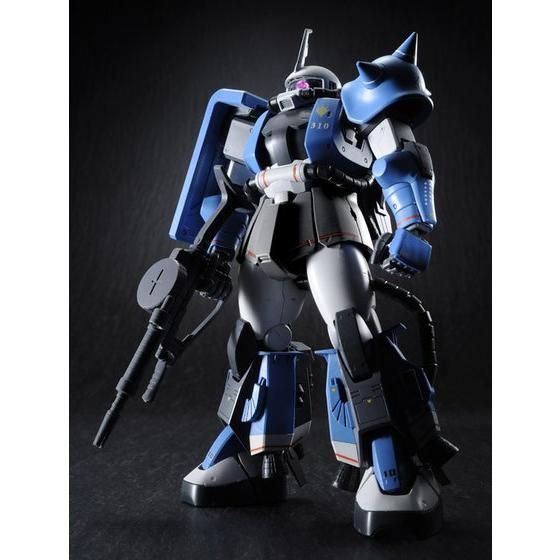 MG 1/100MS-06R-1A ユーマ・ ライトニング専用ザクII MG 1/100 MS-06R-1A ユーマ・ライトニング専用ザクII 【再販