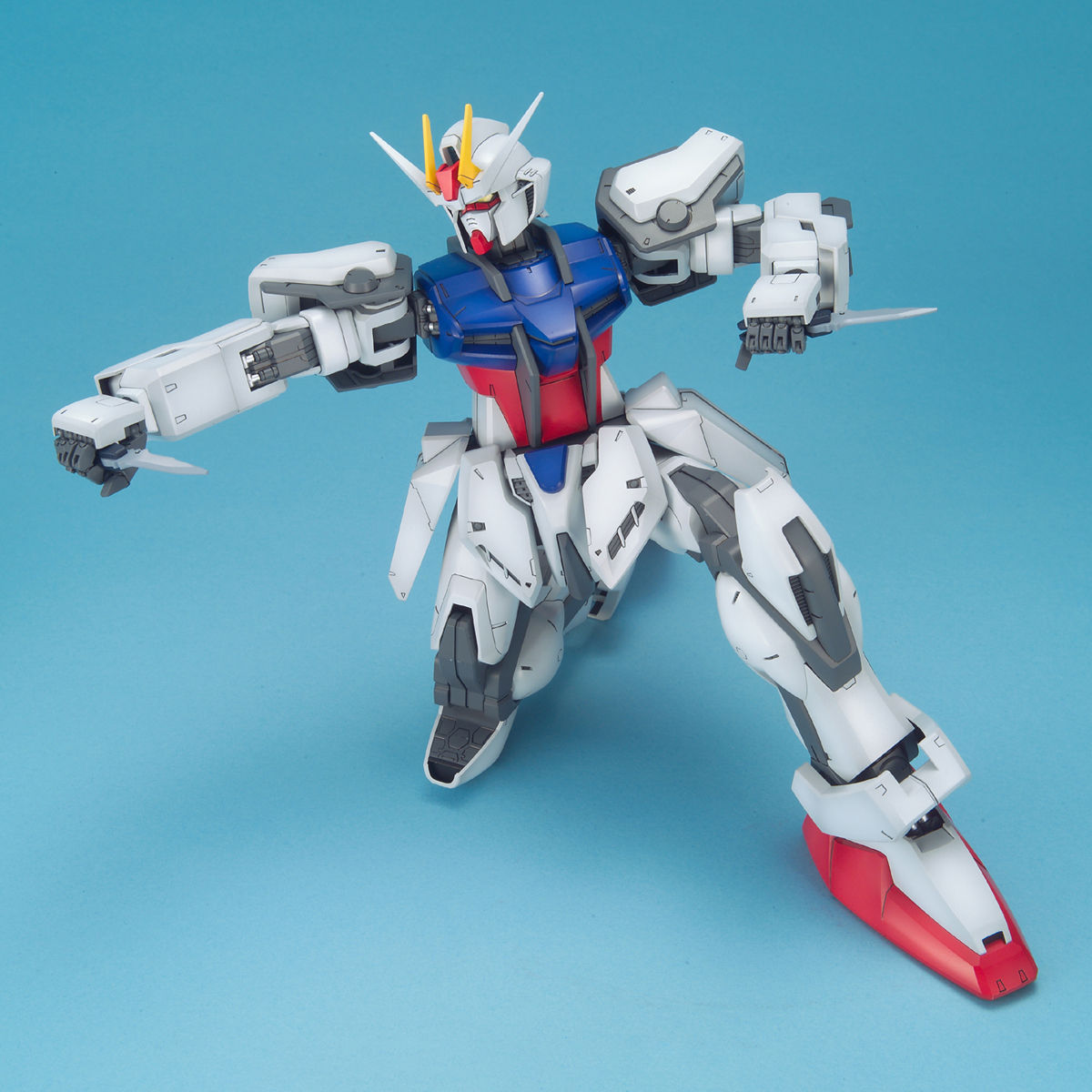 1/60 ストライクガンダム | GUNDAM Official Website