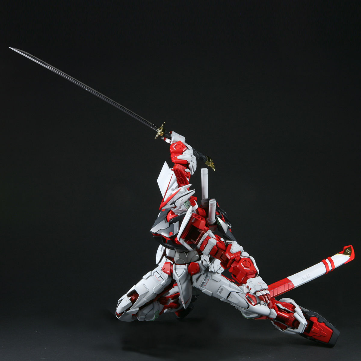 PG 1/60 ガンダムアストレイ レッドフレーム | GUNDAM Official Website
