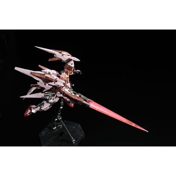 MG 1/100 トランザムライザー 【再販】 | GUNDAM Official Website