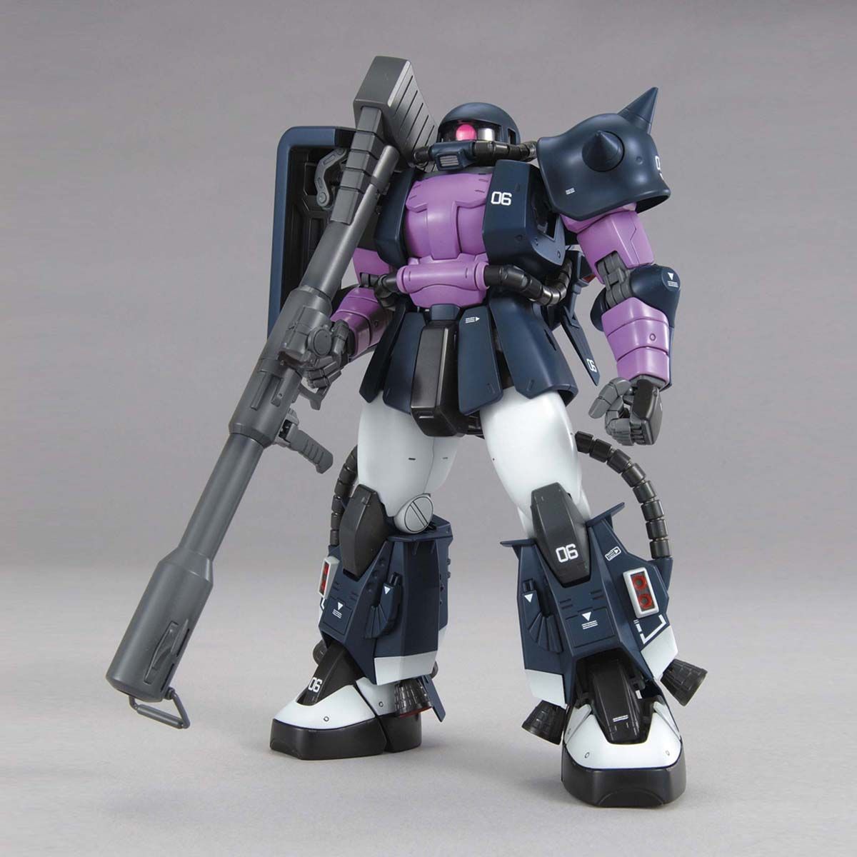 MG 1/100 MS-06R-1A ザクII（黒い三連星） Ver．2．0 | GUNDAM