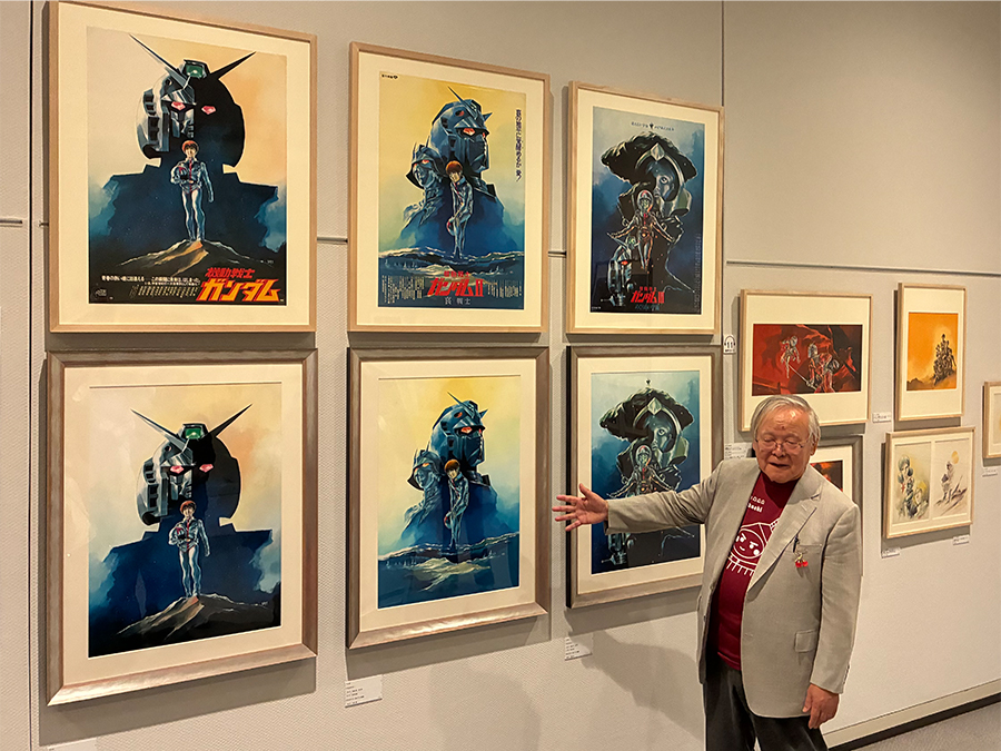 描く人、安彦良和　展覧会公式図録　ΖガンダムTシャツ（Lサイズ）　塗料セット 約50年にわたる制作活動の数々を展示！好評開催中「描く人、安彦良和