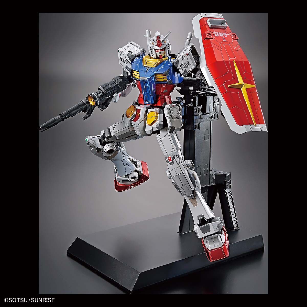 1/100 RX-78F00 ガンダム [チタニウムフィニッシュ] | GUNDAM Official