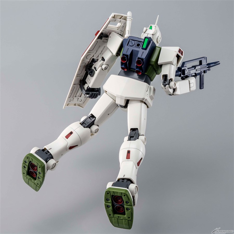 新品MGジムII &MGジムIIエゥーゴカラーVer MG ジムII（エゥーゴカラーVer．）」本日13時より予約開始！特徴的な