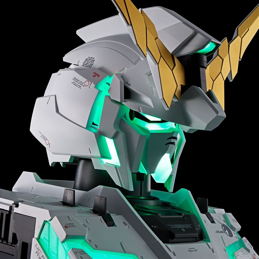 Pre-orders for the REAL EXPERIENCE MODEL Unicorn Gundam (AUTO