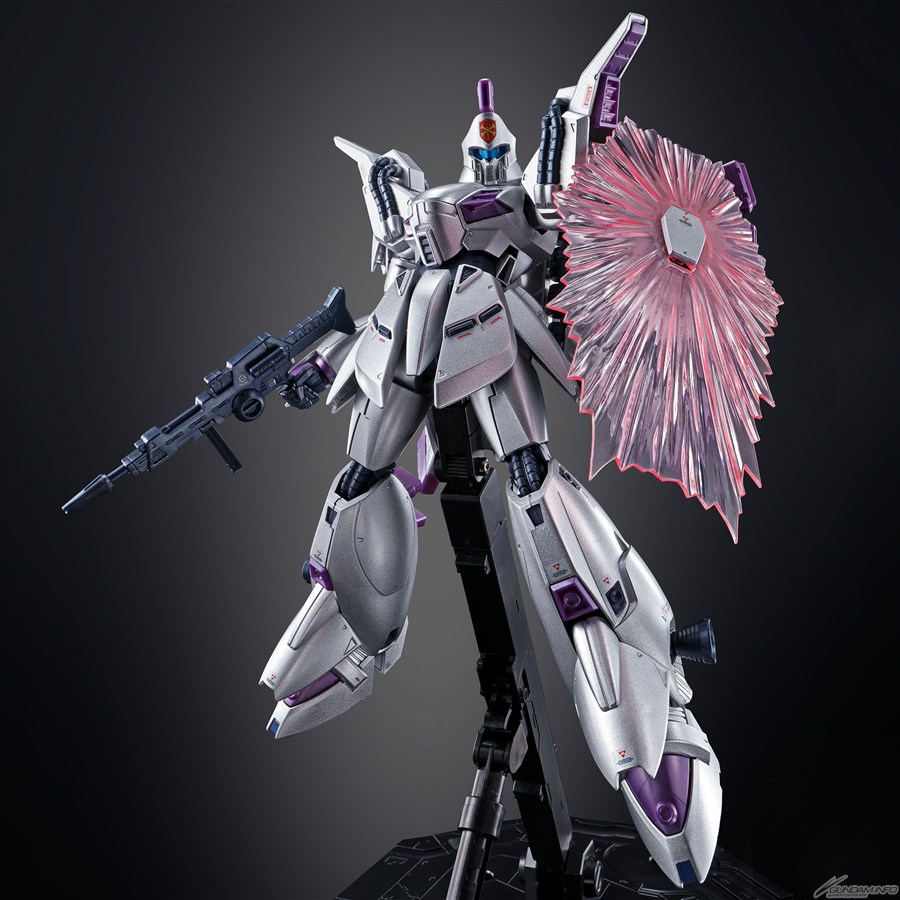 MG ガンダムF91 Ver.2.0［チタニウムフィニッシュ］」＆「RE/100