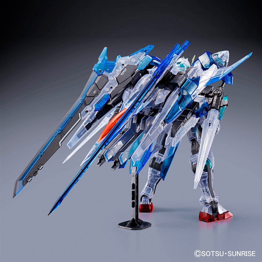 ガンプラまとめ売り　ダブルオークリアカラー　MGRGHG GX クリアルージュ」でカッコいいメタリックレッドをきめる！「HG