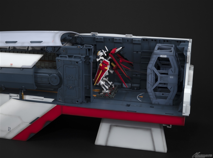 Realistic Model Series ガンダムSEED アークエンジェルカタパルト