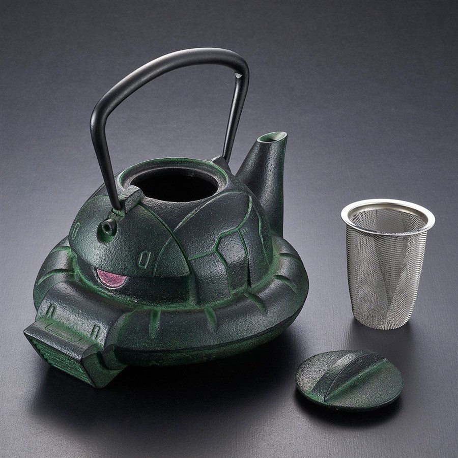 ガンダムカフェオンライン「南部鉄器鉄瓶ZAKU（GREEN）」本日13時より