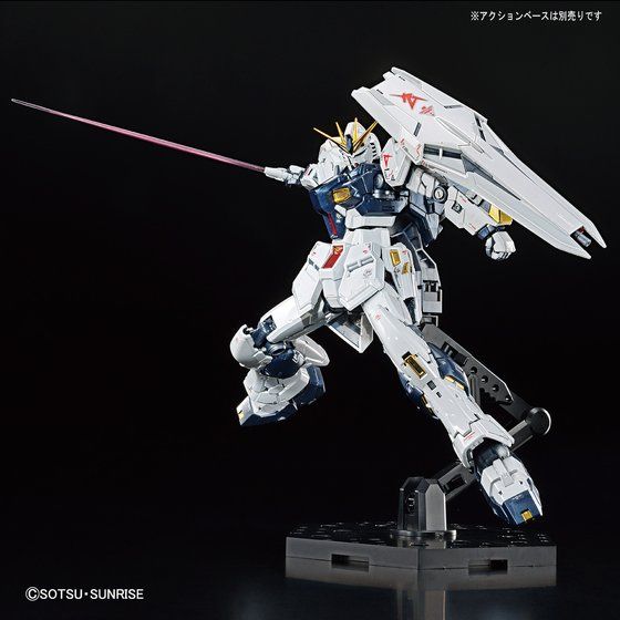 RG サザビースペシャルコーティング＆Hi-νガンダムチタニウムフィニッシュ RG「νガンダム［チタニウムフィニッシュ］」＆「サザビー［スペシャル