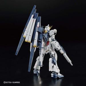 RG「νガンダム［チタニウムフィニッシュ］」＆「サザビー［スペシャル