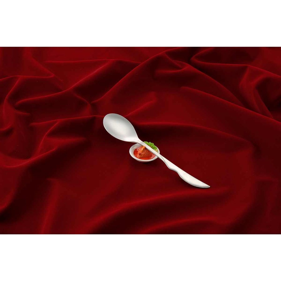 ガンダムカフェオンライン「赤い白いカレーセット」本日より予約開始