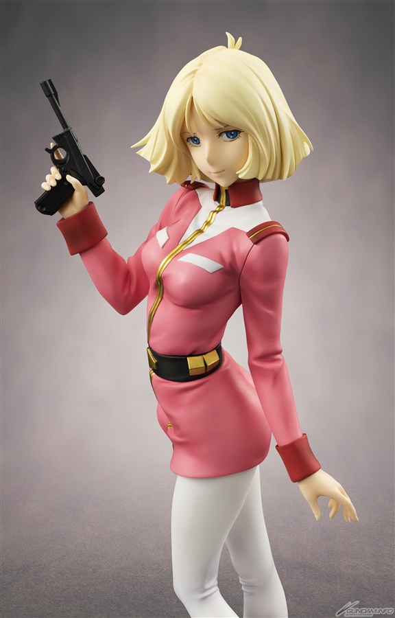完成品フィギュア「RAH DX ガンダム・アーカイブス ハマーン・カーン