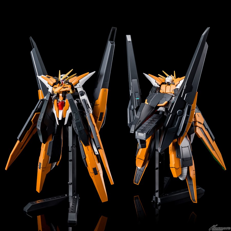 HG ガンダムサバーニャ ハルート最終決戦仕様 グラハム専用フラッグ3体セット HG「ガンダムサバーニャ」＆「ガンダムハルート」最終決戦仕様の3次