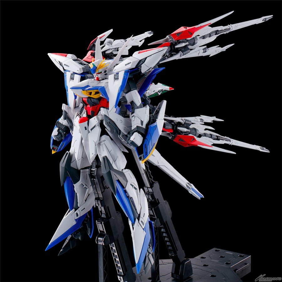 MG エクリプスガンダム用 マニューバストライカーパック」本日より3次
