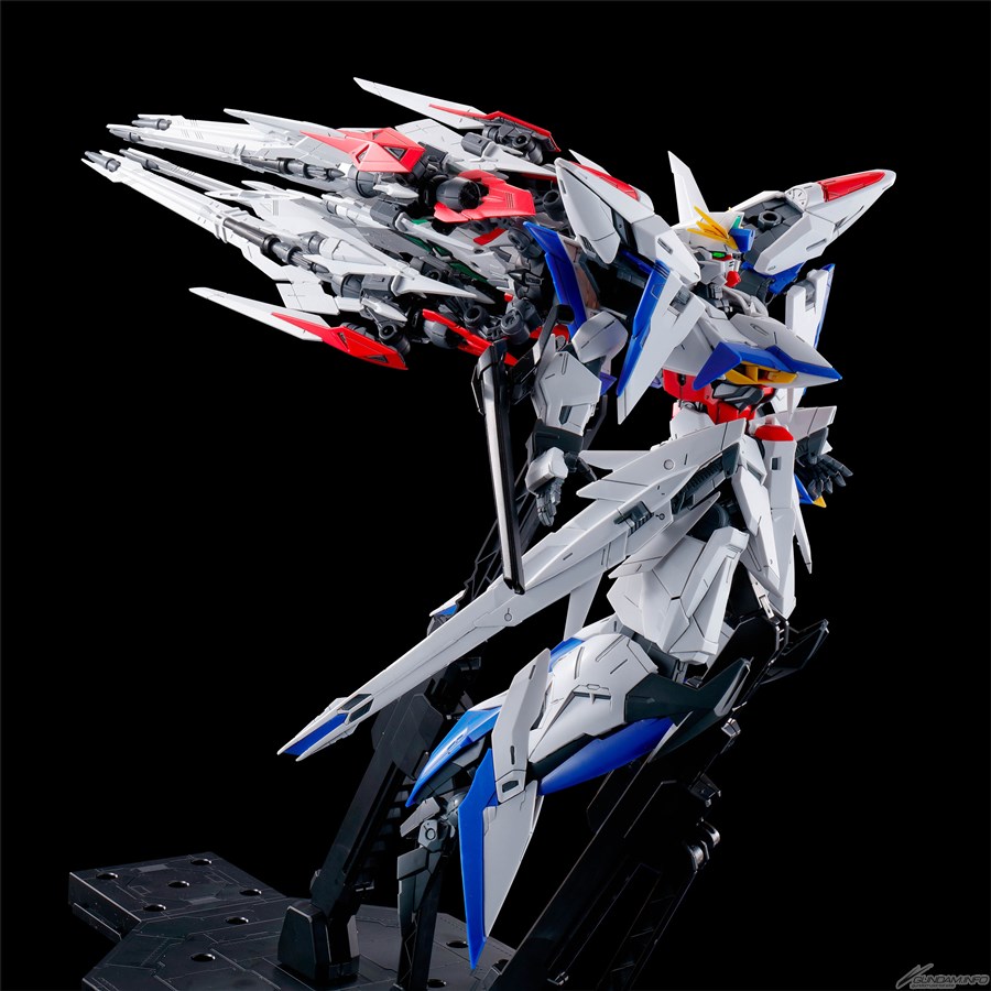 MG エクリプスガンダム用 マニューバストライカーパック」本日より3次