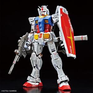 ガンダムベースにて「MG ガンダム Ver.3.0［チタニウムフィニッシュ