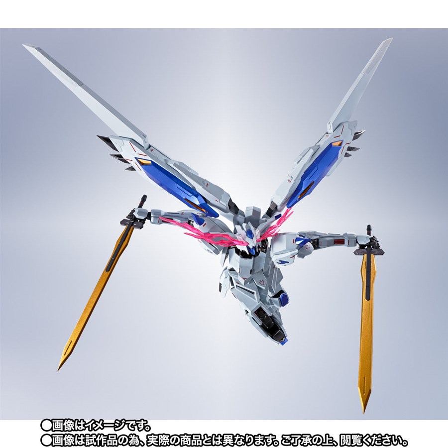 鷲尾直広監修で劇中のイメージを極限まで追求！「METAL ROBOT魂