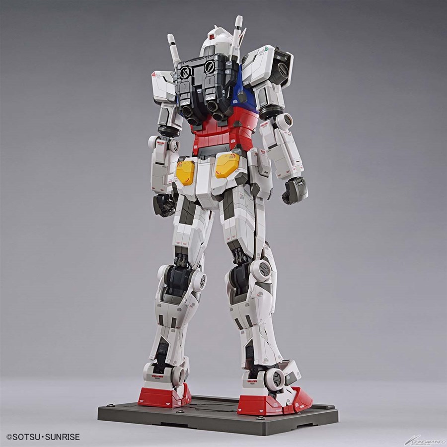 The GUNDAM FACTORY YOKOHAMA 1/48 RX-78F00 Gundam Goes on Sale