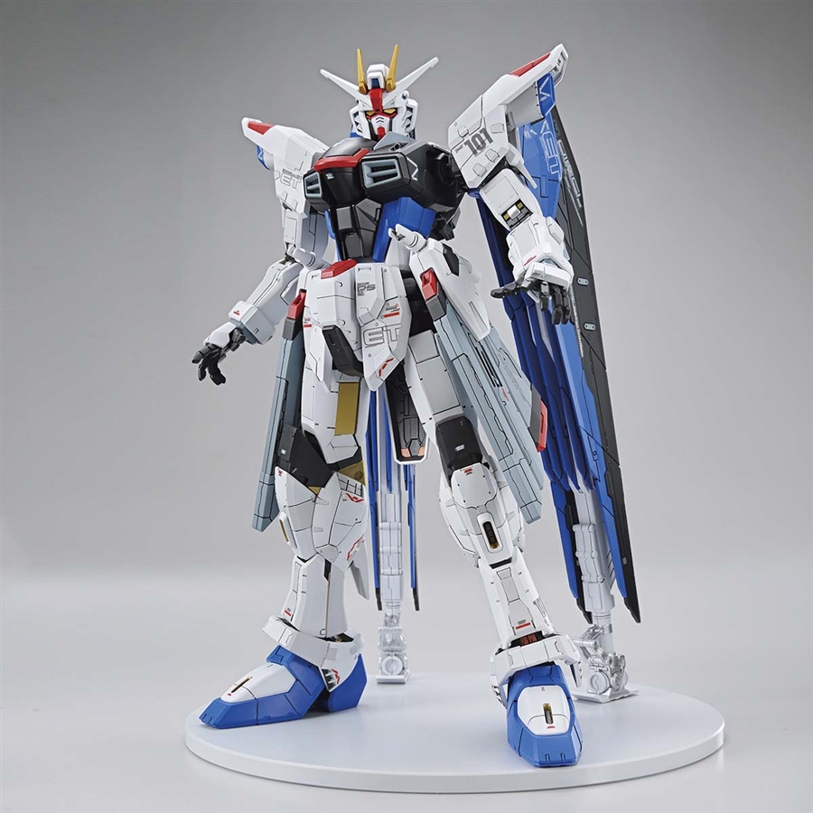 ガンダムベースにて「MG ボール Ver.Ka［メカニカルクリア］」など4点