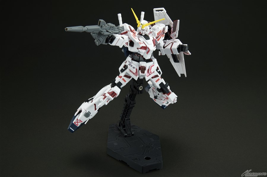 HG「ユニコーンガンダム」＆「バンシィ」（デストロイモード）Ver.NIKE