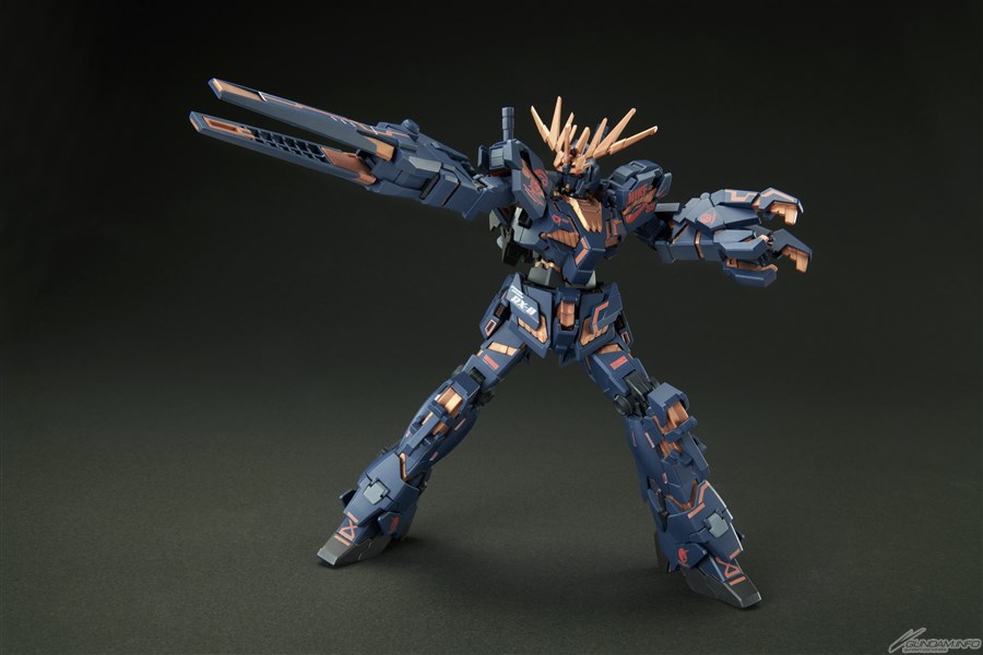 HG「ユニコーンガンダム」＆「バンシィ」（デストロイモード）Ver.NIKE