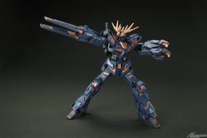 HG「ユニコーンガンダム」＆「バンシィ」（デストロイモード）Ver.NIKE