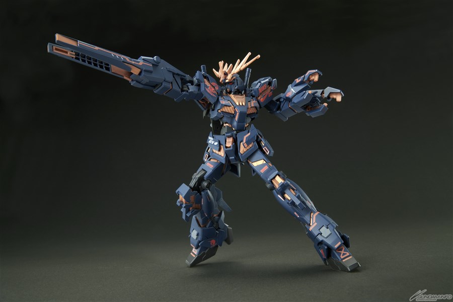 HG「ユニコーンガンダム」＆「バンシィ」（デストロイモード）Ver.NIKE