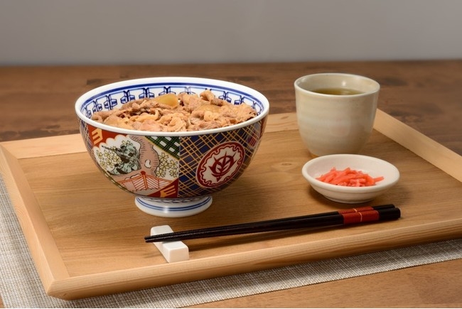 GUNDAM Cafe 牛丼専用どんぶり ジオン公国軍 百式ポテトチップス カレー味」や「牛丼専用どんぶり ジオン公国軍
