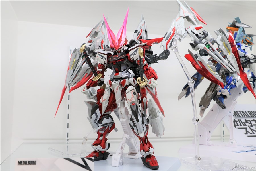 METAL BUILD ガンダムアストレイ レッドドラゴニクス」登場