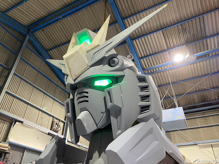 立像 The Full Details of the Life-Size RX-93ffv Gundam Statue Being