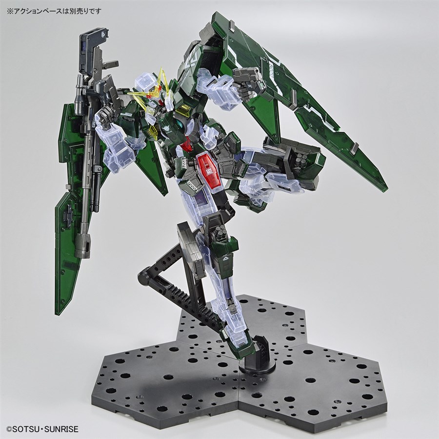 The MG THE GUNDAM BASE Limited Gundam Dynames [Clear Color] Goes