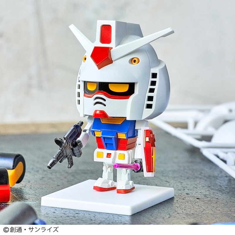 新素材「LIMEX」を使用したガンプラくんが付属する「smart 2022年9月号
