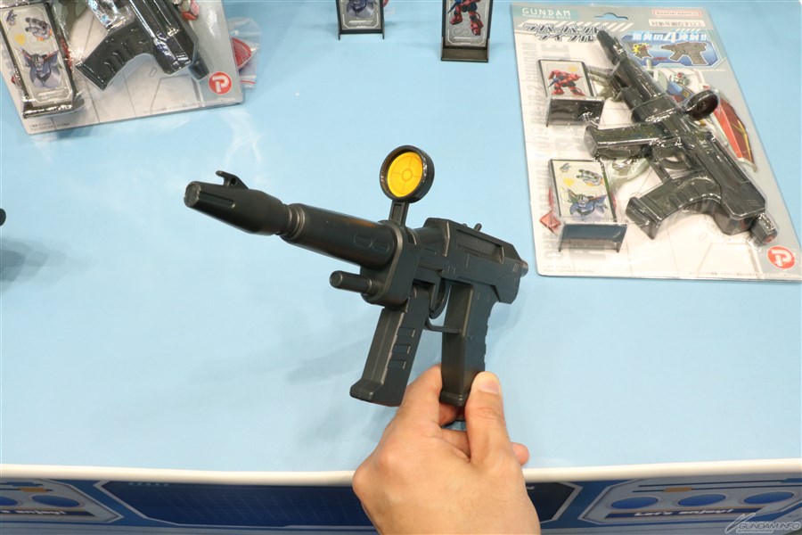 驚異の4連射！「機動戦士ガンダム ラバーバンドライフル」プレミアム