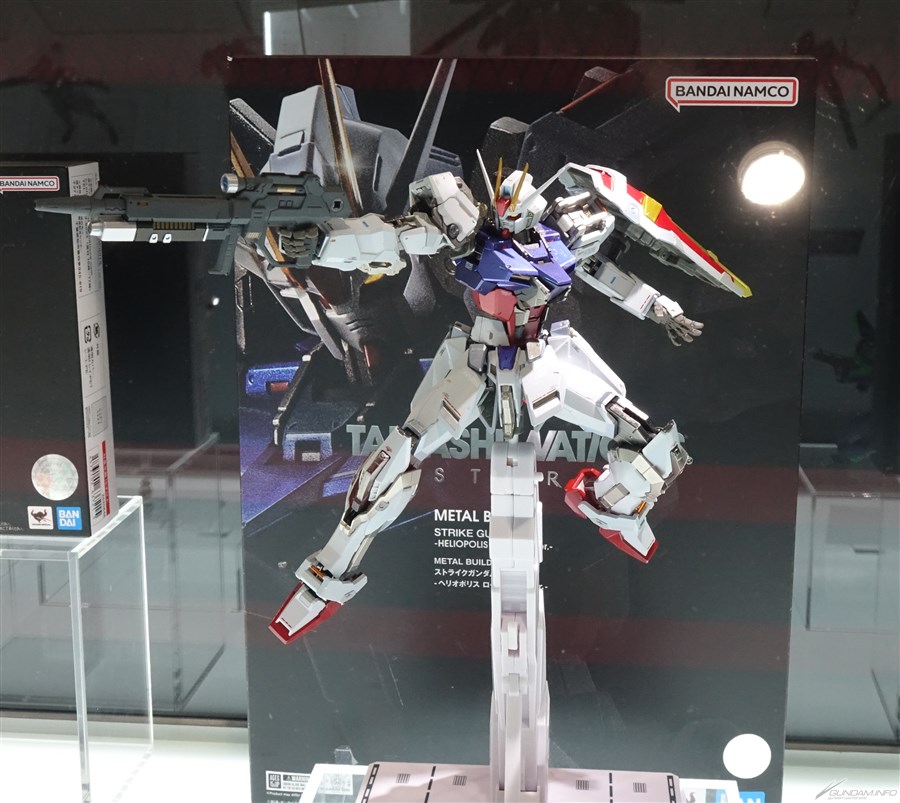 TNST Limited Edition METAL BUILD Strike Gundam -Heliopolis Rollout