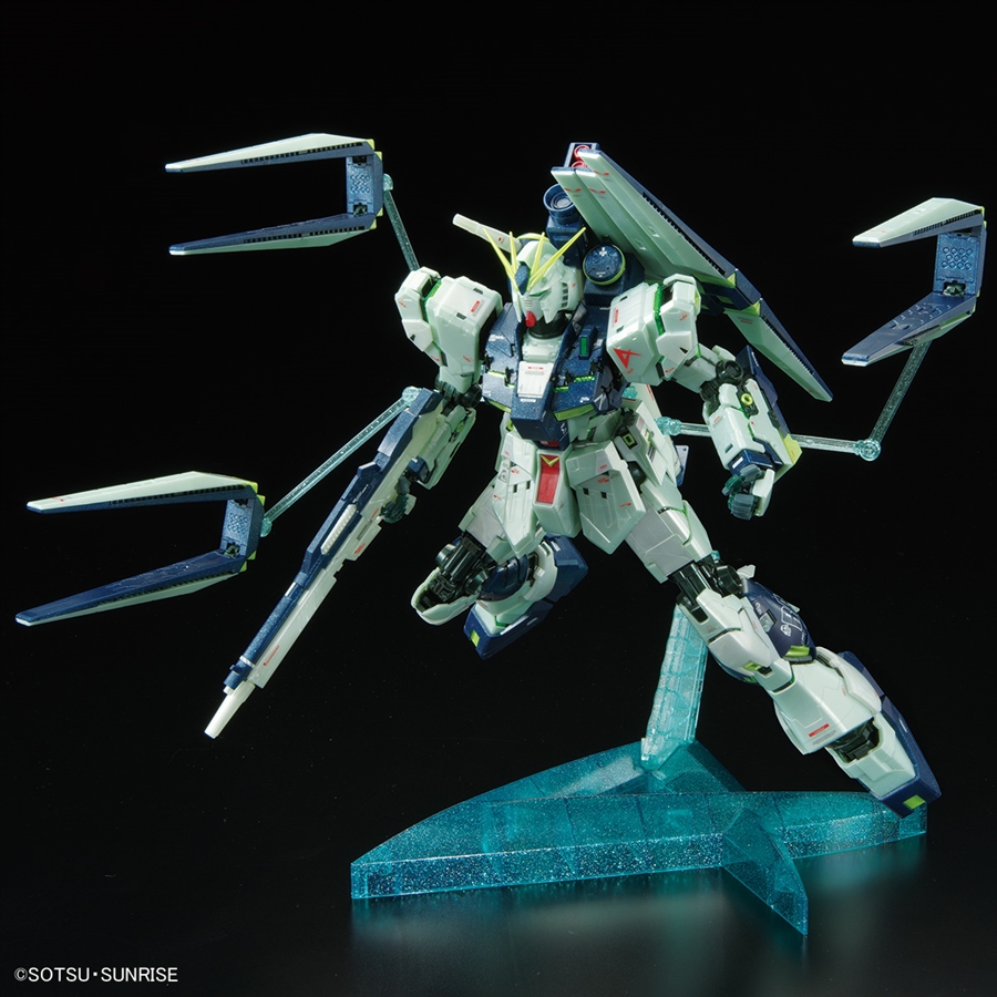 MG νガンダム Ver.Ka（サイコフレーム発動イメージカラー）」GUNDAM